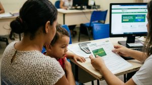 Bolsa Família junho: limite de renda e inscrição obrigatória no CadÚnico